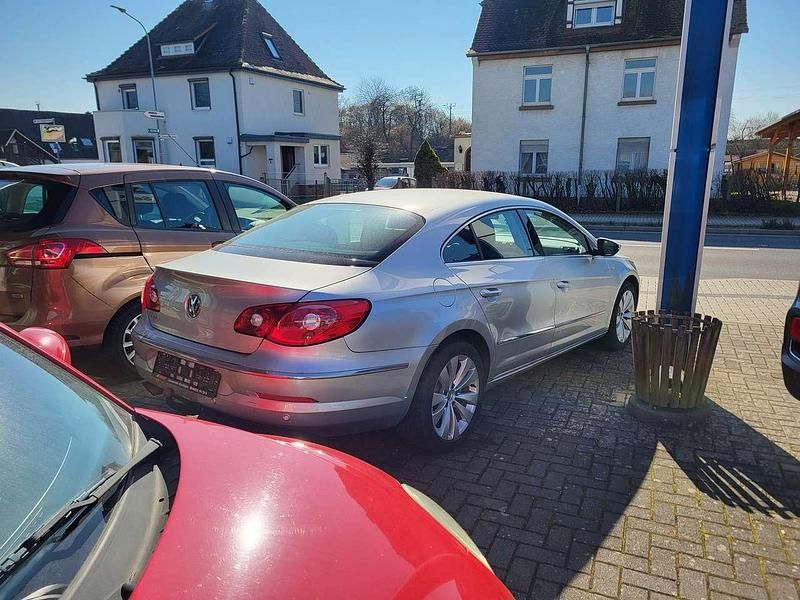 Gebraucht VW Passat Basis 140 PS (102 kW) 2008 Reflexsilber metallic Limousine