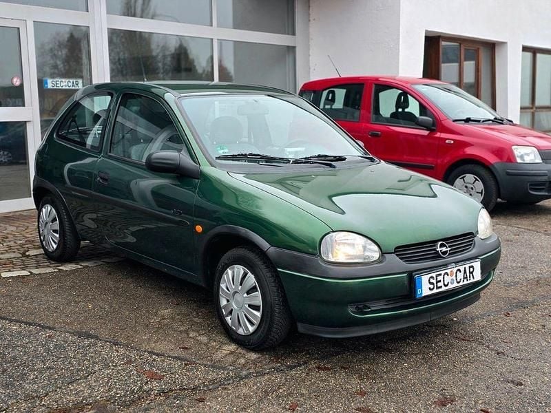 Grün Gebraucht 1997 Opel Corsa Kleinwagen | 3.200 € (Teuer) - Bild 1/4