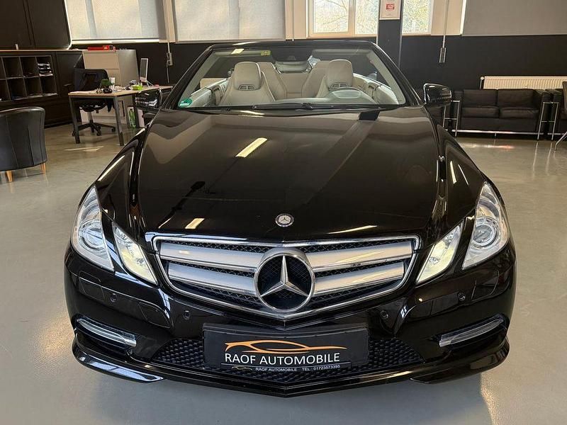 Gebraucht Mercedes E250 AMG 204 PS (150 kW) 2012 Schwarz Cabrio