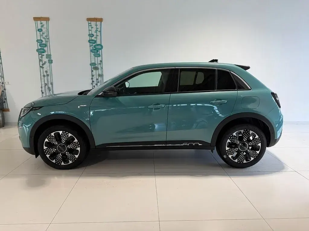 Neu Fiat 600 La Prima 145 PS (106 kW) 2025 (969 acqua blau/blau) SUV