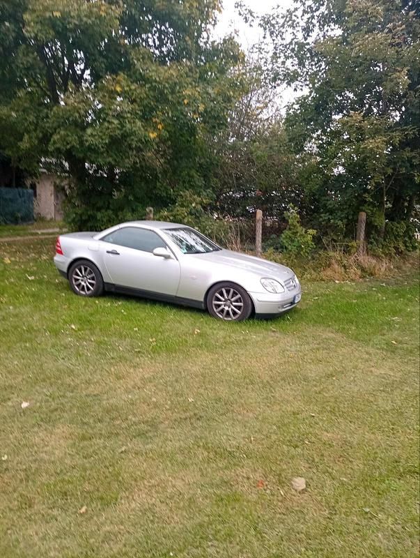 Silber Gebraucht 1999 Mercedes SLK200 Cabrio | 2.850 € (Superpreis) - Bild 1/4