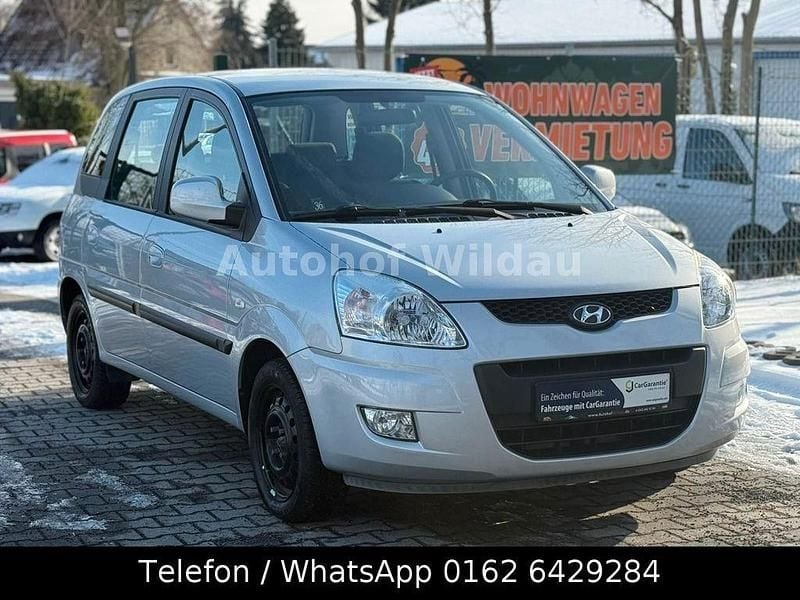 Gebraucht Hyundai Matrix Comfort 103 PS (75 kW) 2009 Silber Van / Kleinbus