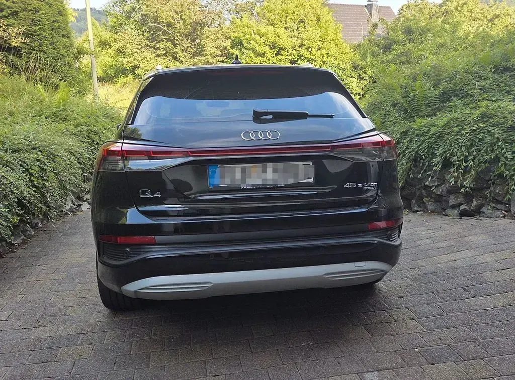 Gebraucht Audi Q4 e-tron Sport 194 kW (265 PS) 2022 Schwarz SUV