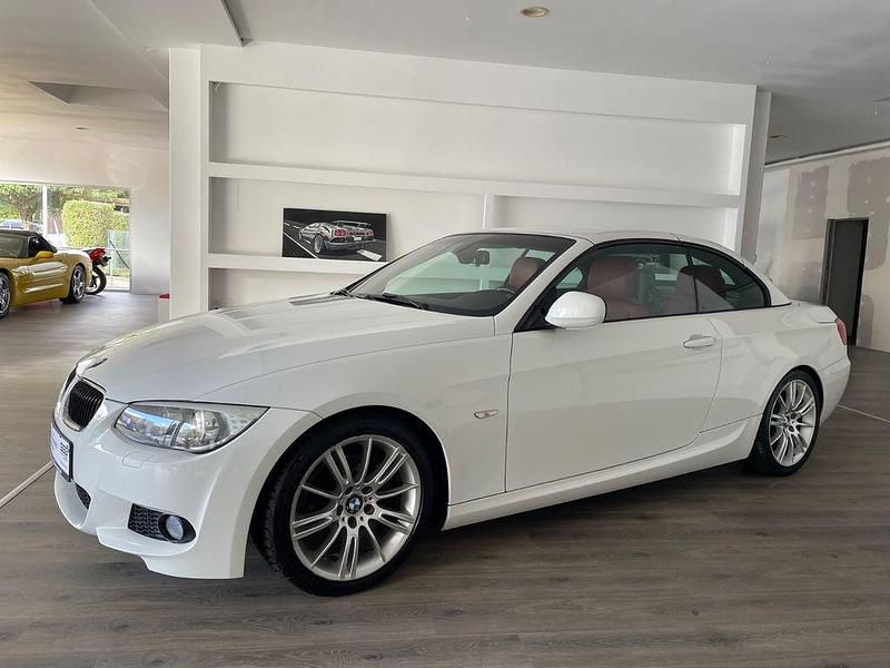 Gebraucht BMW 320 Cabriolet M Sport 170 PS (125 kW) 2012 Weiß Cabrio