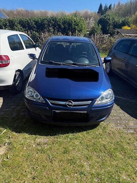 Usado Opel Corsa Cosmo 60 HP (44 kW) 2005 Azul Citadino
