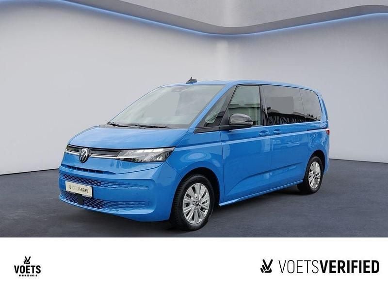Blau Gebraucht 2022 VW Multivan Life Van / Kleinbus | 45.890 € (Guter Preis) - Bild 1/4