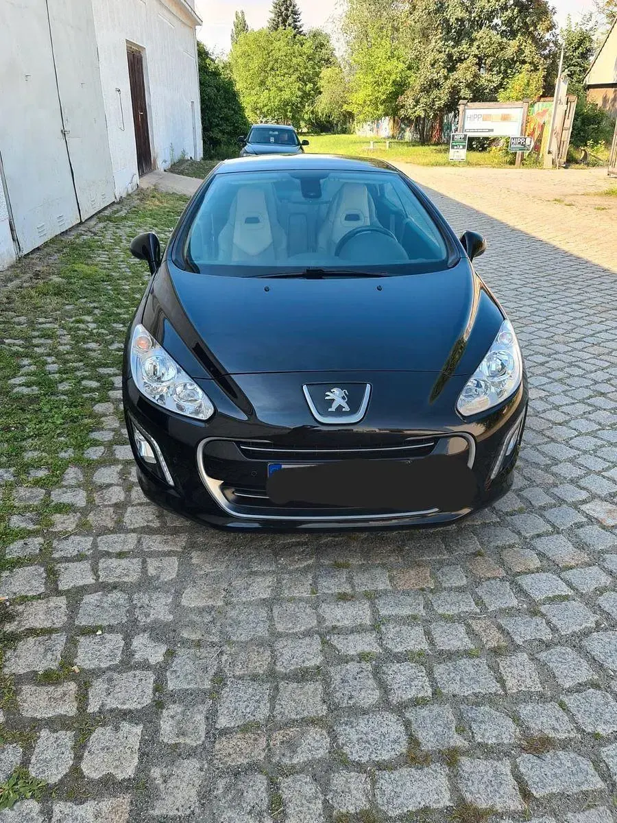 Gebraucht Peugeot 308 CC Active 156 PS (114 kW) 2012 Schwarz Cabrio