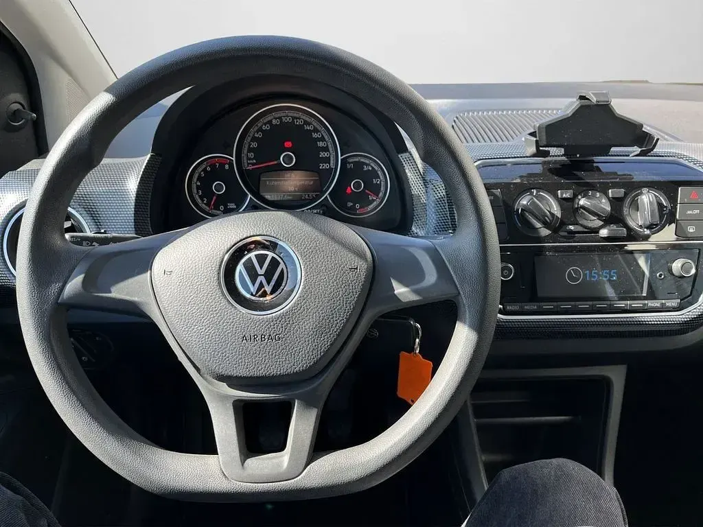 Gebraucht VW up! 65 PS (47 kW) 2021 Tungsten silver metallic (metallic) Kleinwagen