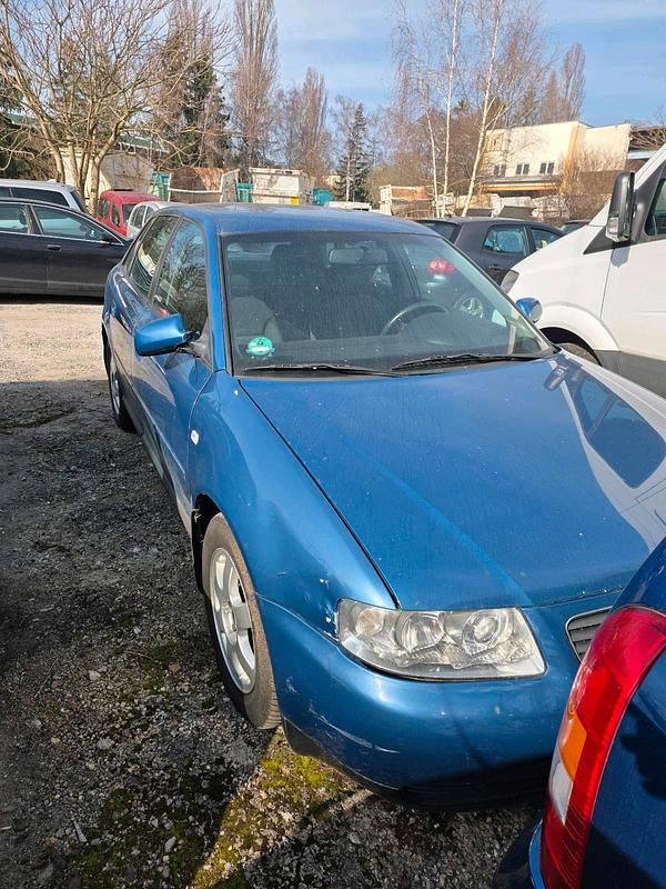 Gebraucht Audi A3 102 PS (75 kW) 2002 Blau Kleinwagen