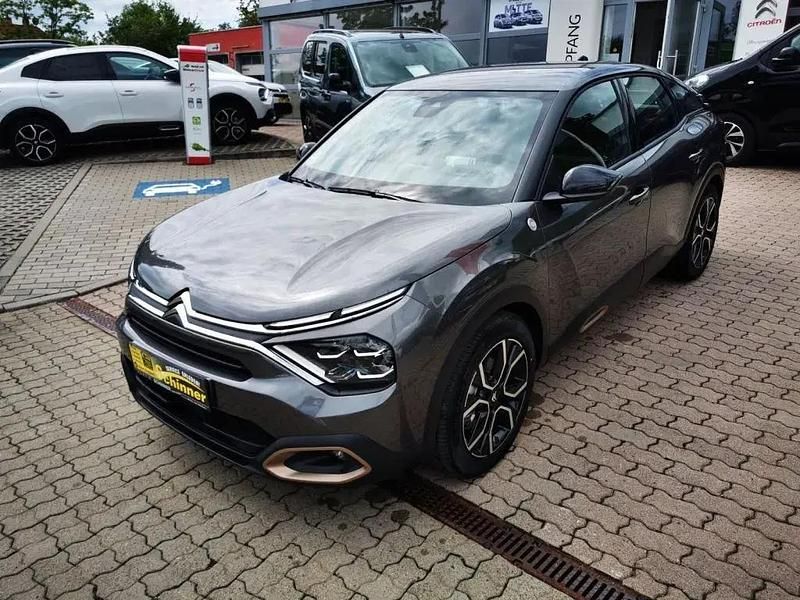 Eqn lackierung olbia blau Gebraucht 2024 Citroën e-C4 Feel Limousine | 21.900 € (Fairer Preis) - Bild 1/2
