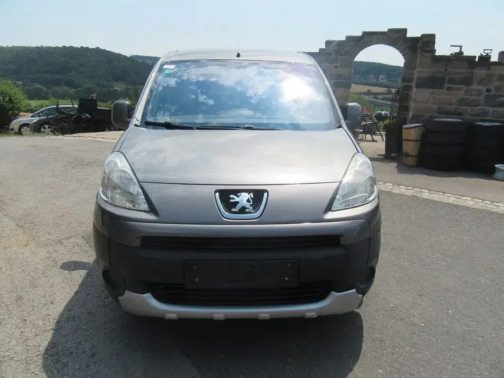Gebraucht Peugeot Partner Tepee Tendance 109 PS (80 kW) 2008 Grau Van / Kleinbus