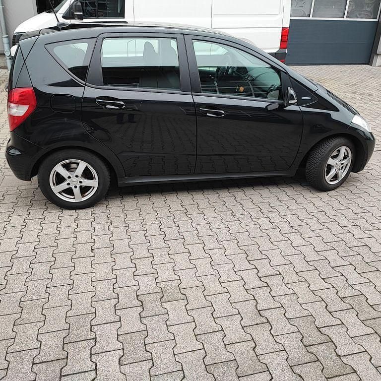 Gebraucht Mercedes A160 82 PS (60 kW) 2011 Schwarz Van / Kleinbus