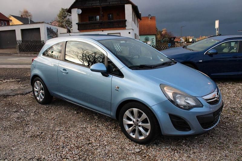 Gebraucht Opel Corsa Active 87 PS (63 kW) 2013 Blau Kleinwagen