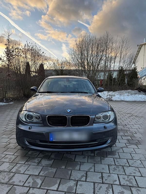 Gebraucht BMW 120 177 PS (130 kW) 2008 Grau Kleinwagen