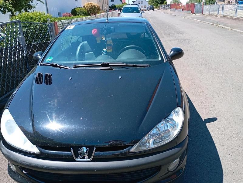Schwarz Gebraucht 2003 Peugeot 206 CC Cabrio | 400 € (Superpreis) - Bild 1/4