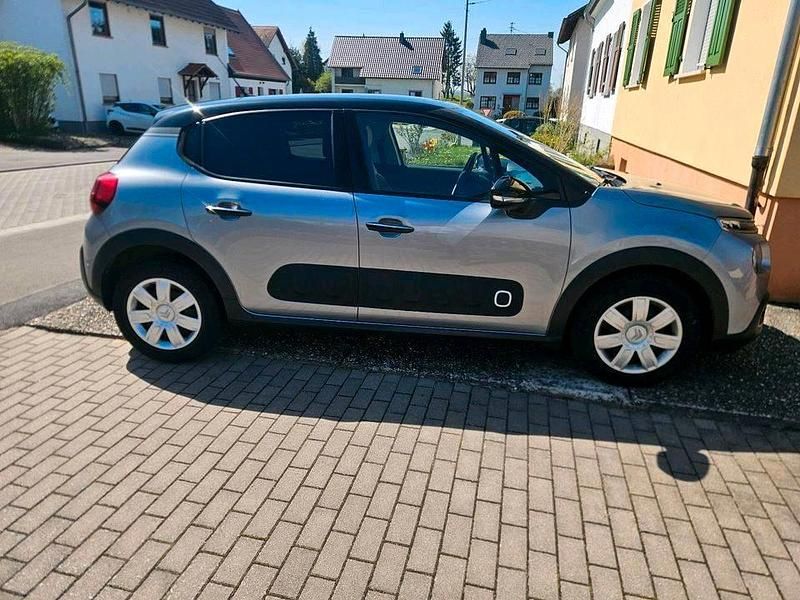 Gebraucht Citroën C3 Shine 110 PS (80 kW) 2019 Grau Kleinwagen