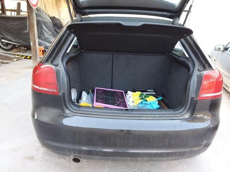 Gebraucht Audi A3 Ambiente 140 PS (102 kW) 2010 Schwarz Kleinwagen