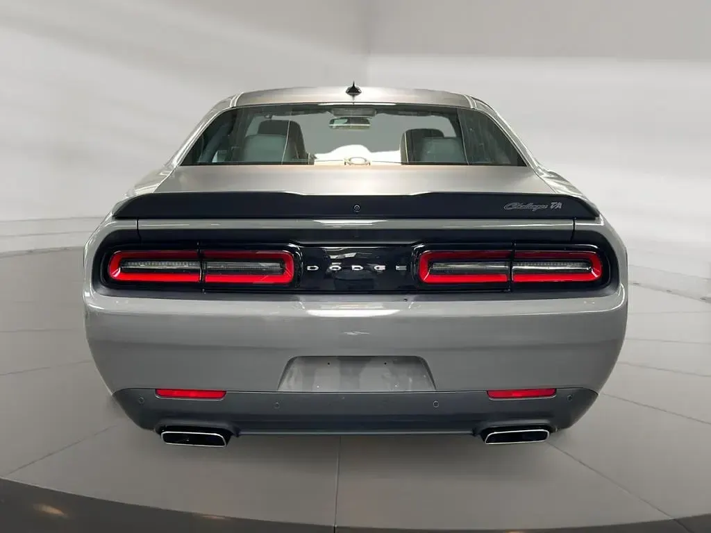 Gebraucht Dodge Challenger 377 PS (277 kW) 2025 Grau Coupé