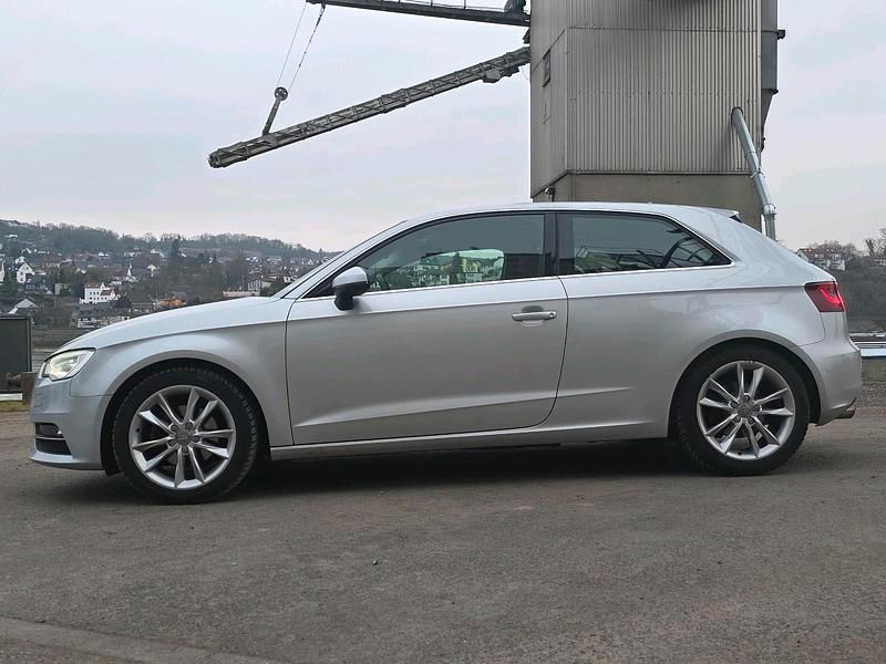Gebraucht Audi A3 122 PS (89 kW) 2012 Silber Kleinwagen