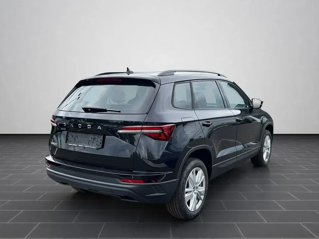 Gebraucht Skoda Karoq Selection 150 PS (110 kW) 2025 Blackmagic perleffekt (metallic) SUV