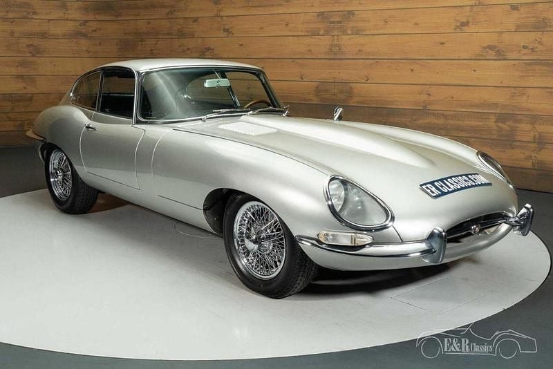 Usata Jaguar E-Type 265 CV (194 kW) 1964 Grigio Coupé