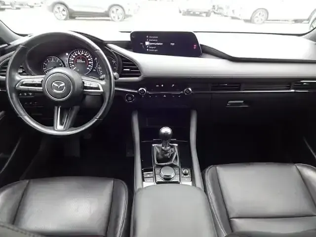 Używany Mazda 3 Selection 122 KM (89 kW) 2020 Niebieski Sedan/Limuzyna