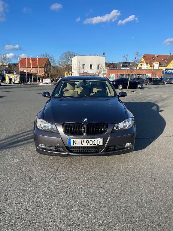 Gebraucht BMW 325 218 PS (160 kW) 2005 Limousine
