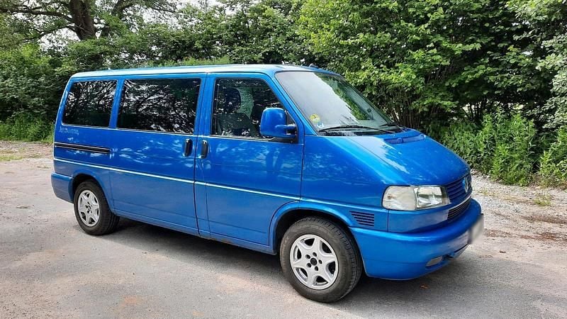 Second-hand VW T4 102 CP (75 kW) 2002 Albastru Van