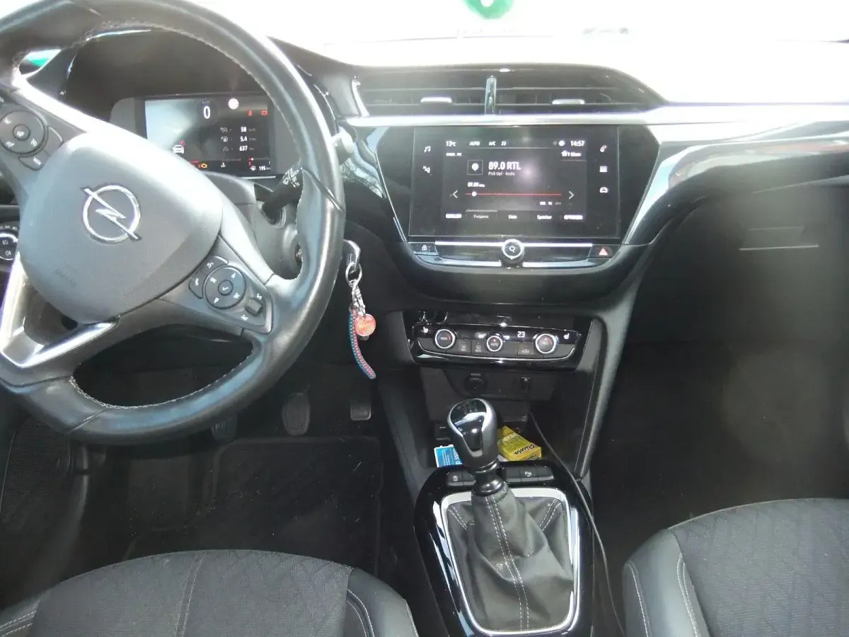 Usado Opel Corsa 101 HP (74 kW) 2020 Bege Citadino