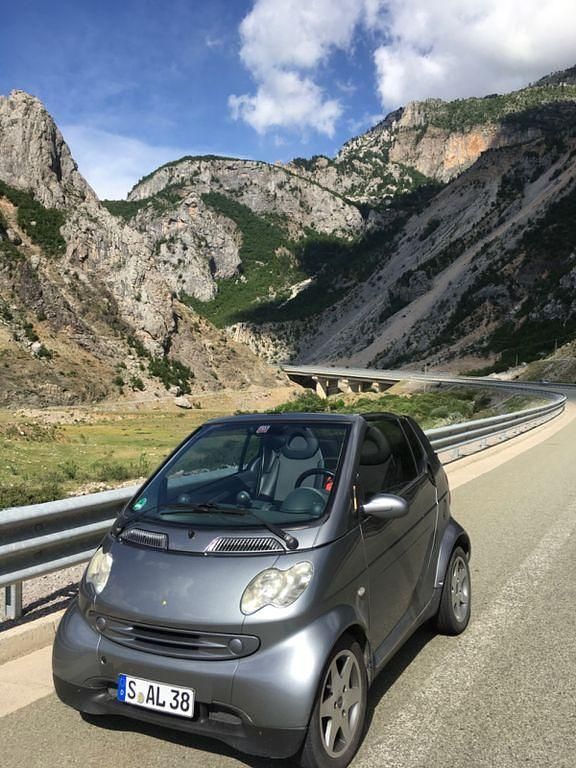 Grau Gebraucht 2002 Smart ForTwo Cabrio Passion Cabrio | 1.800 € (Teuer) - Bild 1/4