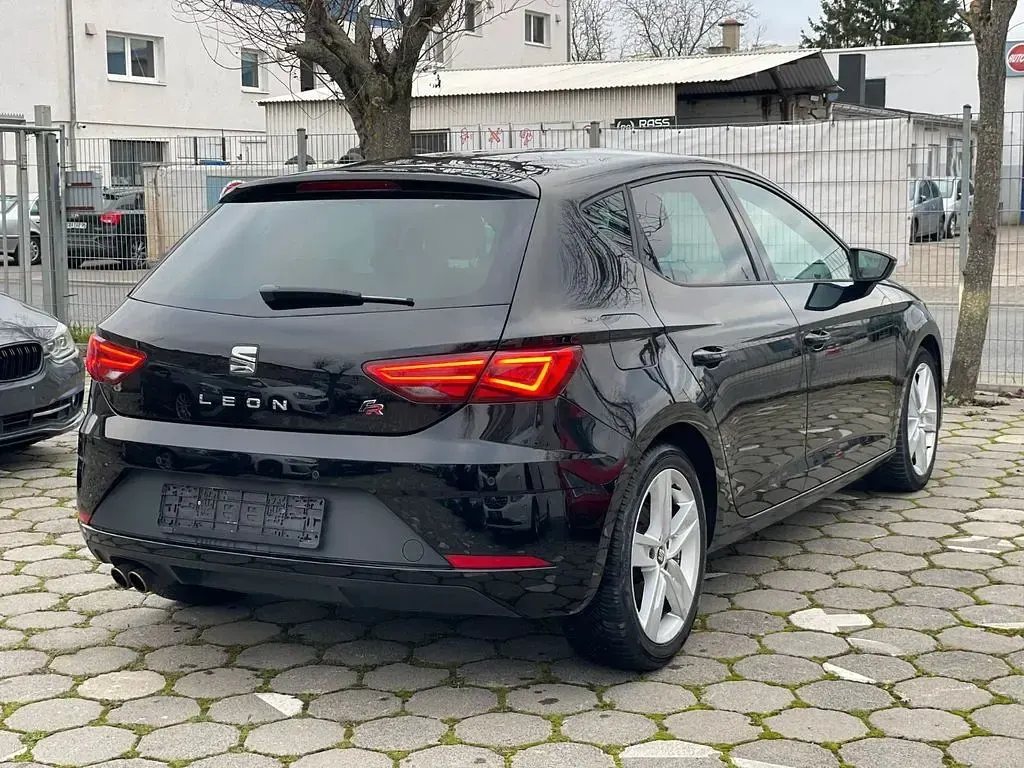 Gebraucht Seat Leon FR 179 PS (131 kW) 2017 Schwarz Limousine