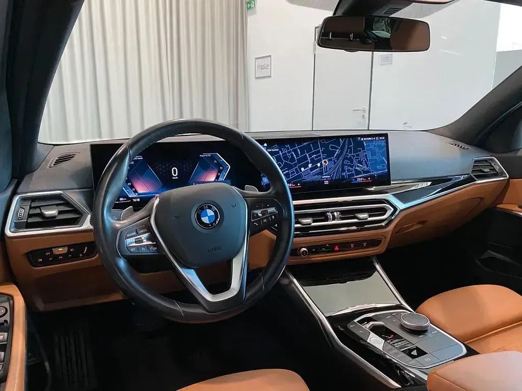 Gebraucht BMW 318 Sport Line 150 PS (110 kW) 2023 Blau Kombi