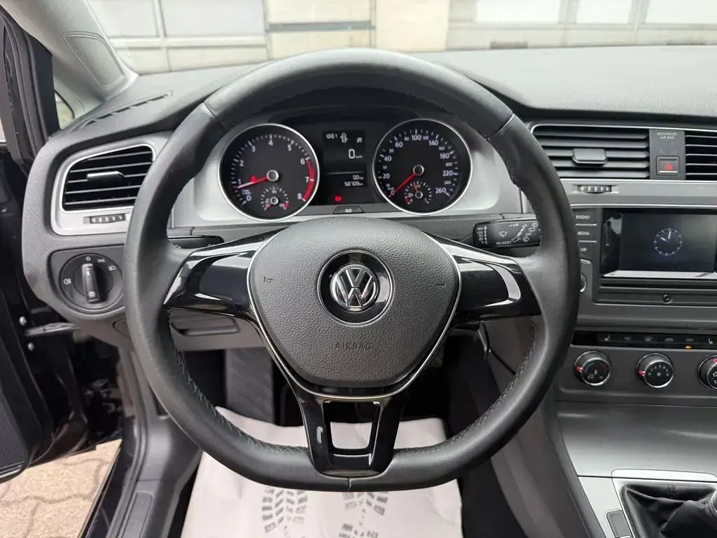 Gebraucht VW Golf VII Trendline 105 PS (77 kW) 2013 Schwarz Limousine