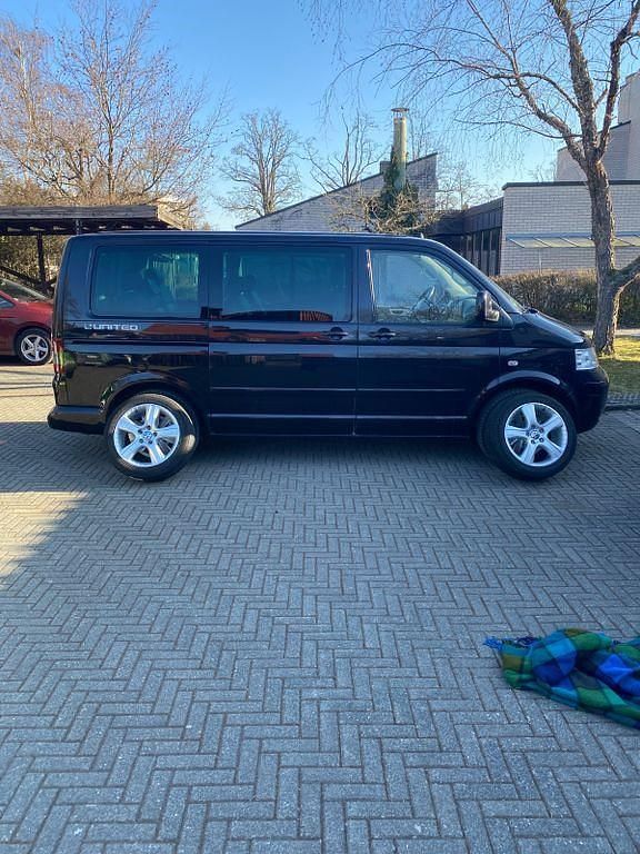Gebraucht VW Multivan 174 PS (127 kW) 2009 Schwarz Van