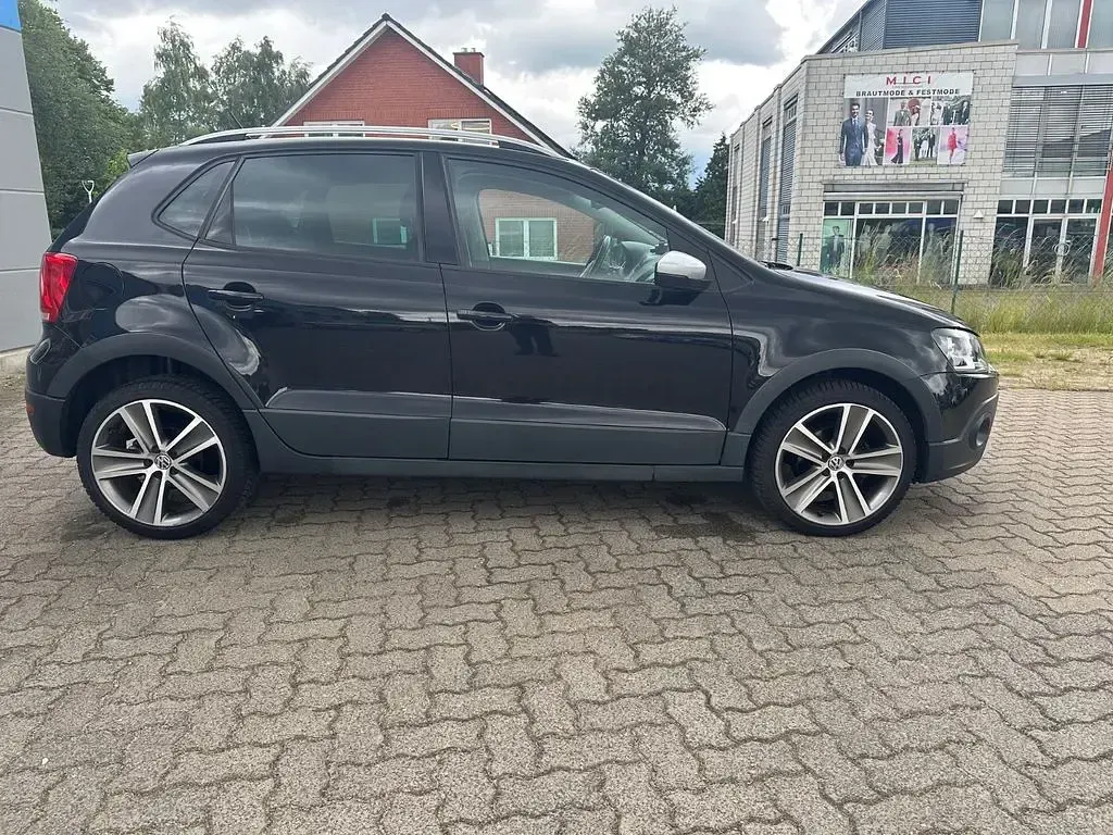 Gebraucht VW Polo Cross 105 PS (77 kW) 2011 Schwarz Kleinwagen