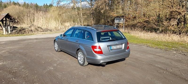 Gebraucht Mercedes C220 Avantgarde 170 PS (125 kW) 2014 Silber Kombi