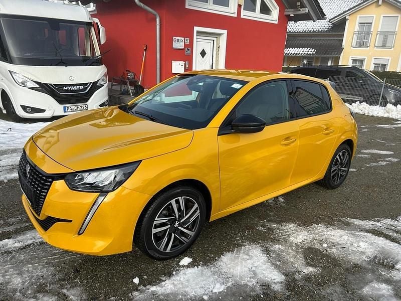 Gebraucht Peugeot 208 Allure 101 PS (74 kW) 2023 Gelb Kleinwagen