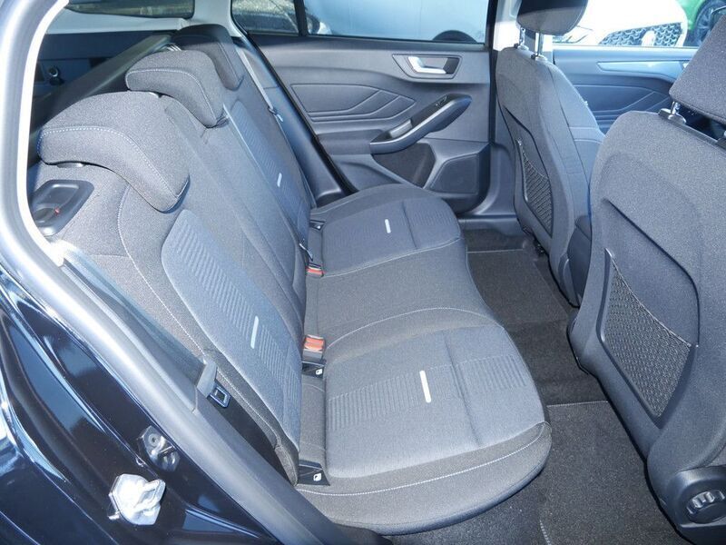 Gebraucht Ford Focus Active X 155 PS (114 kW) 2024 Schwarz Limousine