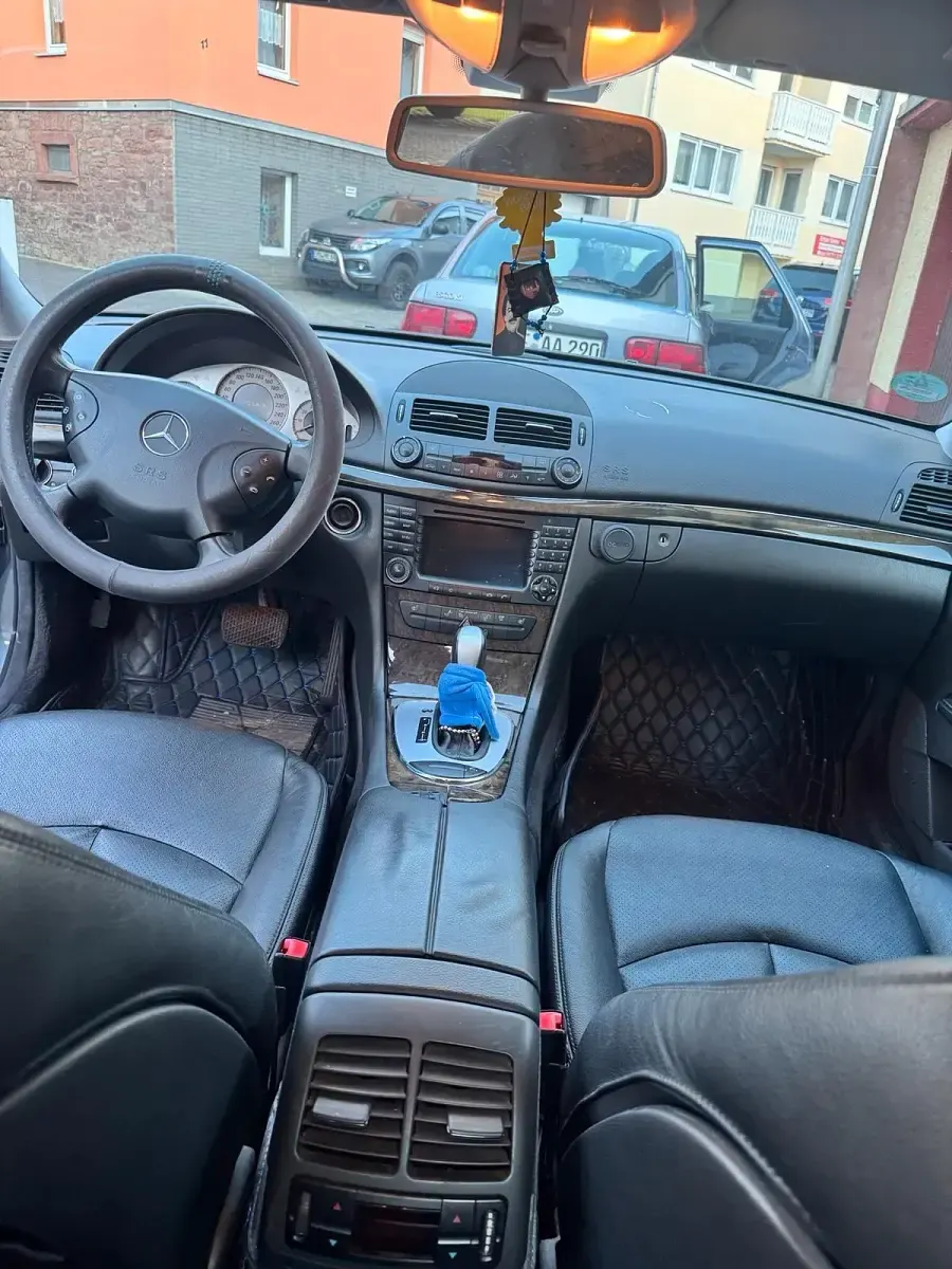 Gebraucht Mercedes E350 272 PS (200 kW) 2005 Grau Limousine