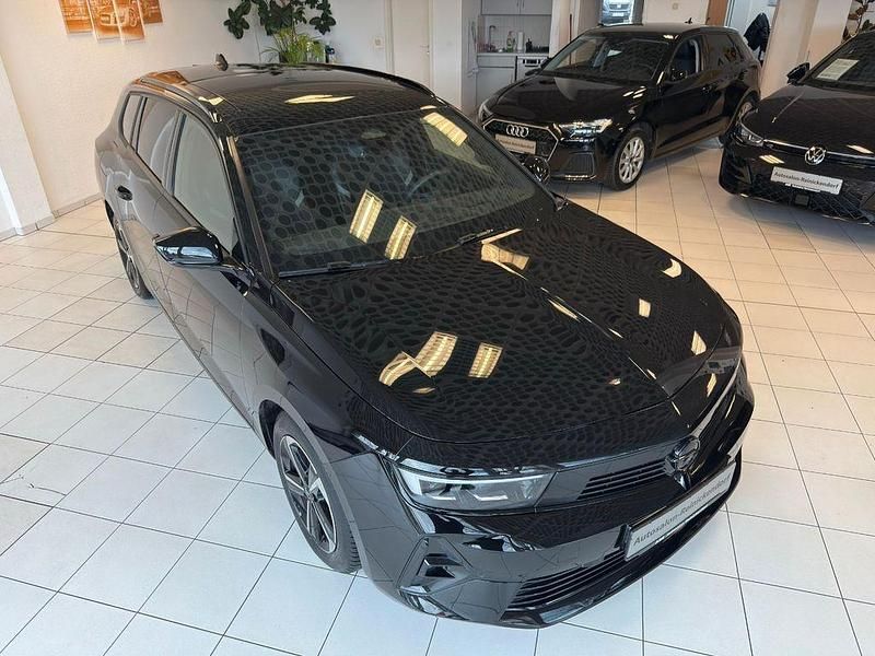 Gebraucht Opel Astra 131 PS (96 kW) 2025 Schwarz Kombi