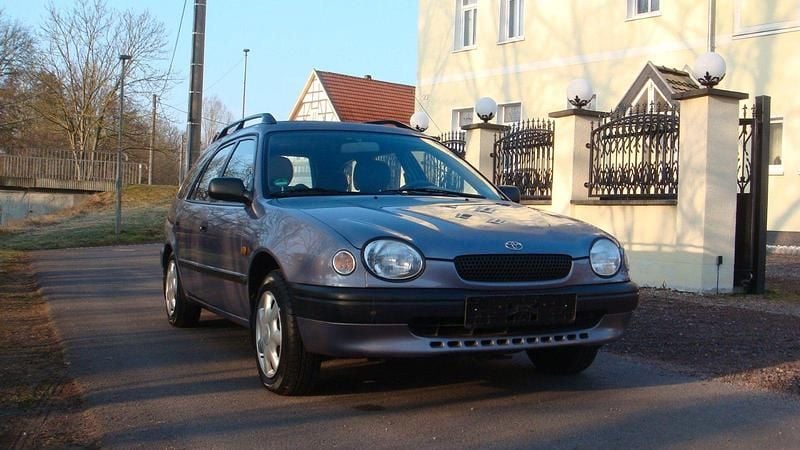 Gebraucht Toyota Corolla 86 PS (63 kW) 1998 Grau Kombi