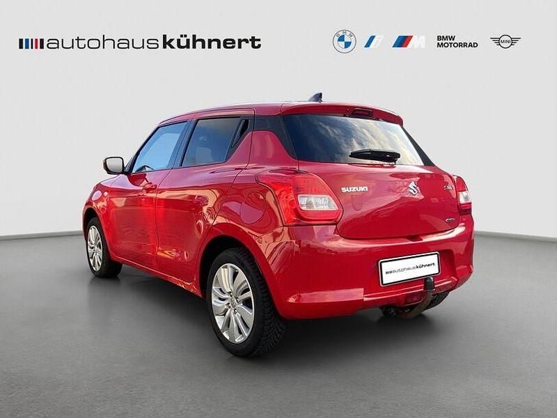 Gebraucht Suzuki Swift 90 PS (66 kW) 2019 Rot Kleinwagen