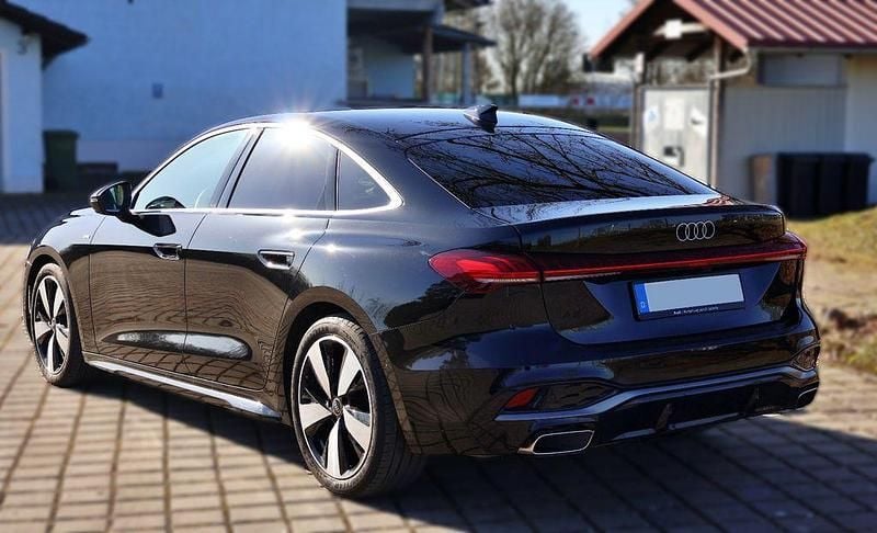 Gebraucht Audi A5 S-Line 150 PS (110 kW) 2025 Schwarz Limousine