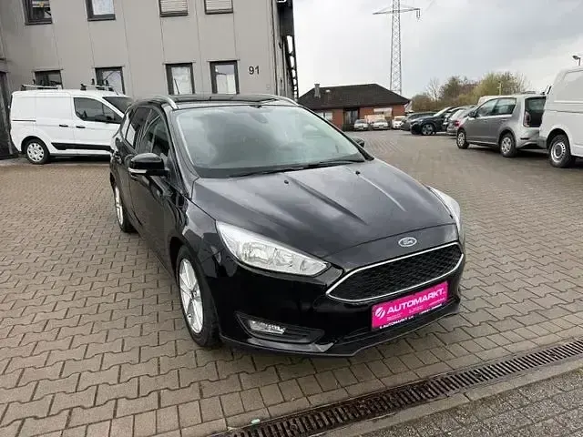 Gebraucht Ford Focus Titanium 190 PS (139 kW) 2017 Schwarz Limousine