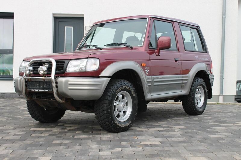 Rot Gebraucht 2002 Hyundai Galloper SUV | 4.900 € - Bild 1/4