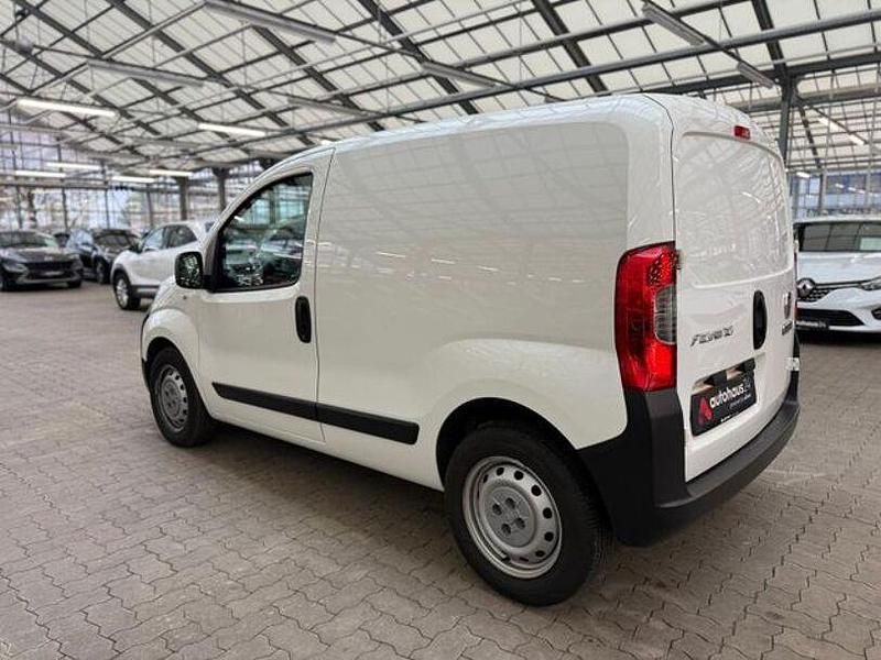 Gebraucht Fiat Fiorino 95 PS (69 kW) 2023 Weiß Van / Kleinbus
