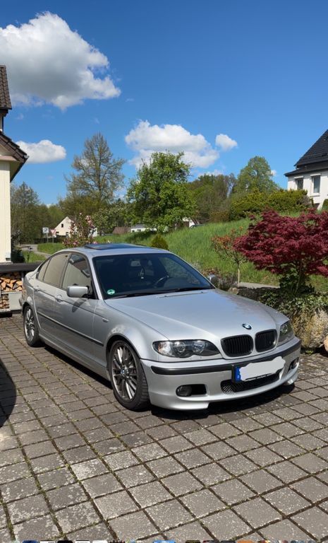 Silber Gebraucht 2002 BMW 330 M Sport Limousine | 8.000 € (Fairer Preis) - Bild 1/4