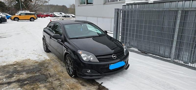 Gebraucht Opel Astra GTC 125 PS (91 kW) 2005 Schwarz Limousine