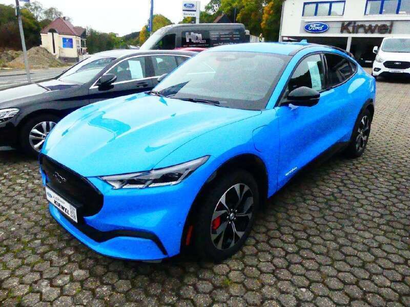 Grabber blue metallic (metallic) Gebraucht 2022 Ford Mustang Mach-E SUV | 29.900 € (Superpreis) - Bild 1/4