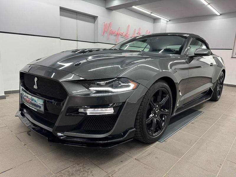 Grau (metallic) Gebraucht 2019 Ford Mustang Premium Cabrio | 29.990 € (Fairer Preis) - Bild 1/4